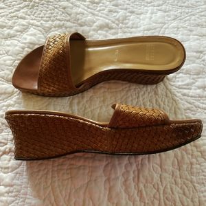 STUART WEITZMAN Woven Leather Slides 9.5M